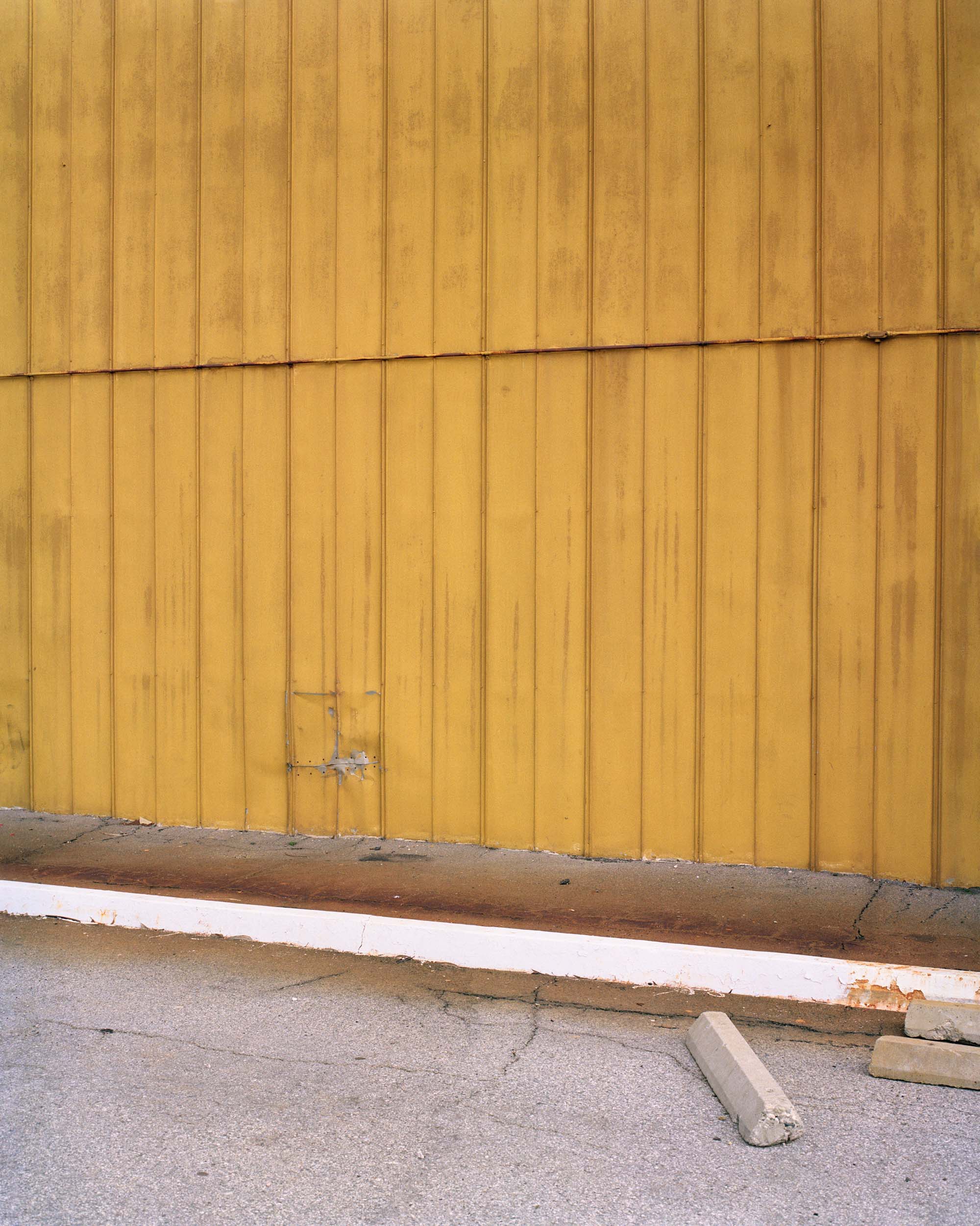 Ron Jude – Los Angeles, CA #1 (From ‘Vitreous China’), 1996, Archival pigment print, 56 x 43.25 cm, Edition of 5 + 2AP