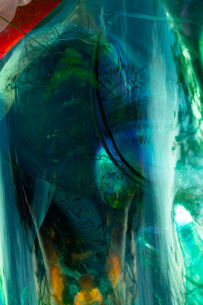 In Momenten aufzuckenden Wetterleuchtens / Moments of Flickering Heat Lightning, 2025, Chromaluxe print (dye-sublimation print on aluminium), 138 x 92 cm, Edition of 3 + 1AP